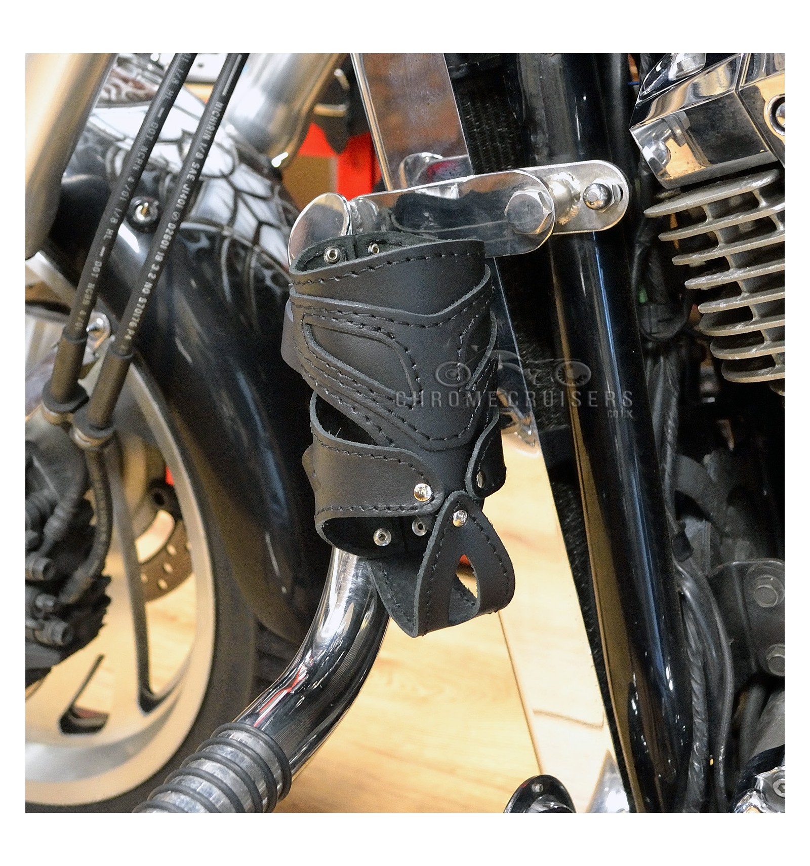Motorrad Leder Getränkehalter - mit Nieten (N1B)