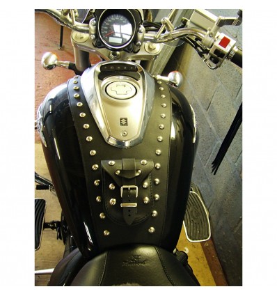 SUZUKI VL800 VOLUSIA (2001-2005) Einfarbiges schwarzes Leder Tankverkleidung BH Chap- Studded